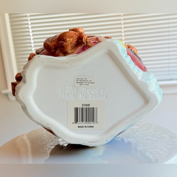 Vintage Jay Imports Colorful Noah's Ark Ceramic Cookie Jar - Picture 3 of 15